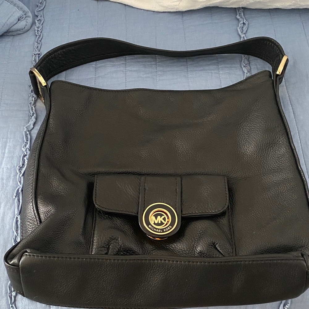 Black leather bag  Michael Kors